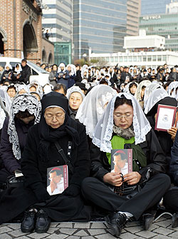 김수환 추기경 장례미사에서 만난 사람들